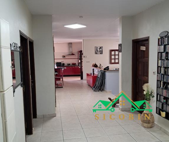 Maison
         6 pièces
        - 173 m² Bien prestige 496 390 € *