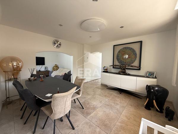 A VENDRE 13360 ROQUEVAIRE MAISON DE TYPE 5 DE 155 M² AVEC STUDIO DE 20 M² INDEPENDANT SUR 850M² DE JARDIN, GARAGE ET PISCINE