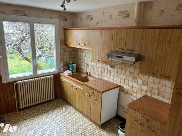 BOURG DE DISSAY - 88 M² - 3 CH - JARDIN