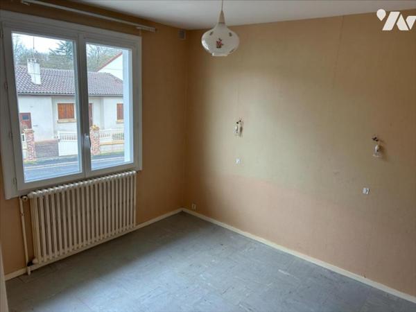 BOURG DE DISSAY - 88 M² - 3 CH - JARDIN