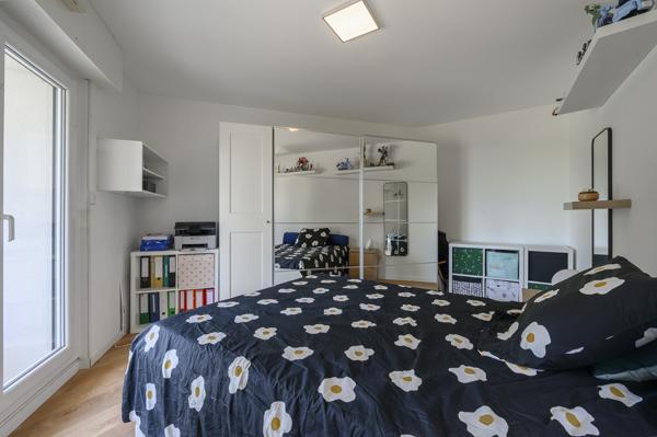 ILLKIRCH Beau Trois Pièces Au Calme, Triples Balcons, Garage, Cave