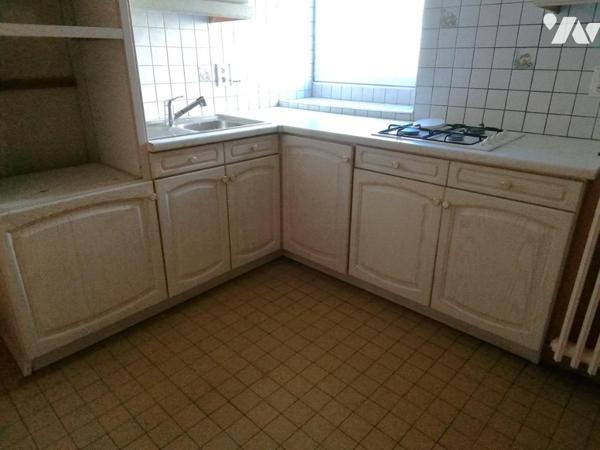 SAINT-VIT MAISON PROCHE CENTRE VILLE 