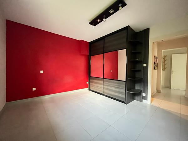 Appartement - 3 pièces - 77 m²