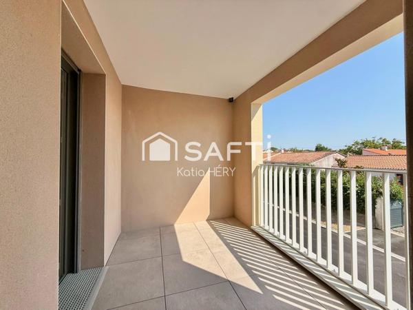 T3 LUMINEUX AVEC BALCON – RÉSIDENCE RÉCENTE – 2 PARKINGS