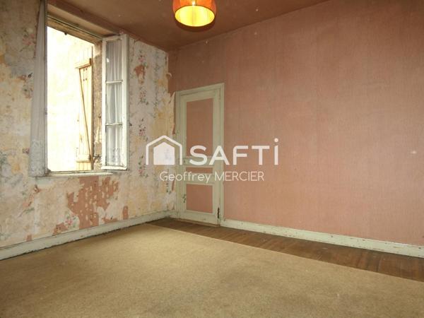 Maison d'environ 110m² à fort potentiel!