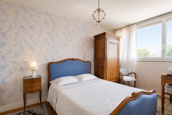 Appartement à vendre 221 100 € Saint-Cyr-l'École 4 p 90 m² DPE D