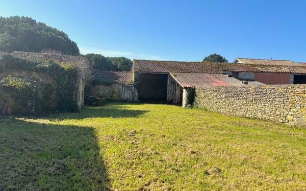 Maison à vendre    1 pièce •  Saint-Georges-d'Oléron