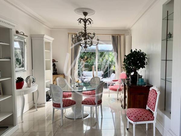 Villa familiale de presque 170m² de 4 chambres avec piscine et terrasse couverte à vendre à Andernos-les-Bains, quartier résidentiel calme ANDERNOS