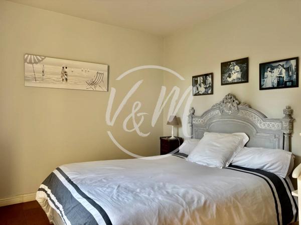 Villa familiale de presque 170m² de 4 chambres avec piscine et terrasse couverte à vendre à Andernos-les-Bains, quartier résidentiel calme ANDERNOS