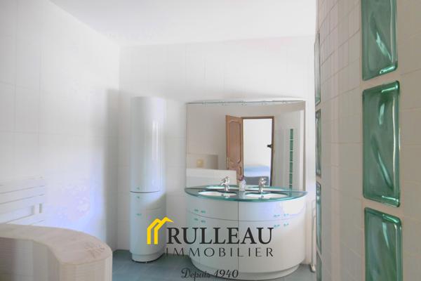 15 KM DE BORDEAUX- VILLA FAMILIALE DE 227 m2 SUR BEAU TERRAIN de 3244 m2 AVEC TERRAIN CONSTRUCTIBLE Détails des diagnostics énergétiques