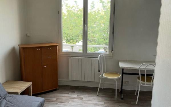 Appartement à louer    1 pièce •  Laon