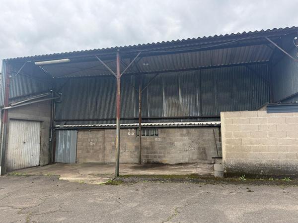 LOCAL DE STOCKAGE À LOUER - 445 m² - BAIL DE 1 AN