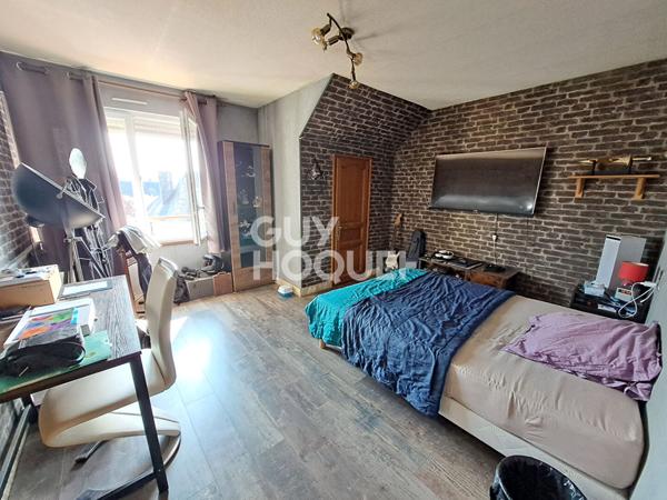 Maison VIRE 4 pièce(s) 107 m2