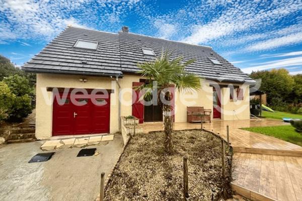 Maison à vendre 6 pièces de 126 m² à Saint-Clair-sur-Epte