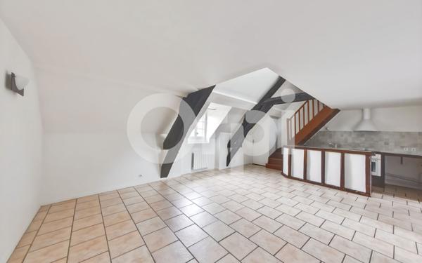 Appartement à vendre    3 pièces • 60,80 m2 Senlis