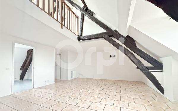 Appartement à vendre    3 pièces • 60,80 m2 Senlis