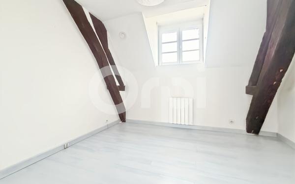 Appartement à vendre    3 pièces • 60,80 m2 Senlis