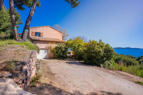 Maison à vendre à Carqueiranne (83320)
