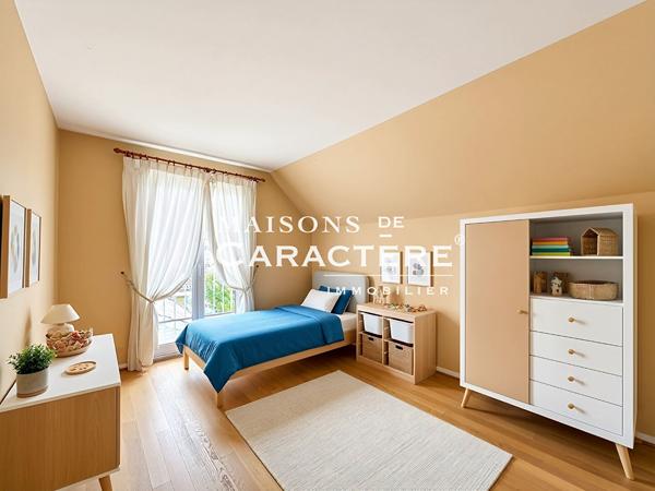 Maison familiale au sein d’un domaine recherché avec piscine, école et tennis – Marsinval