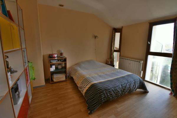 Maison à vendre 10 pièces TONNAY CHARENTE PROCHE