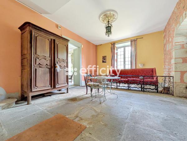 Maison
         12 pièces
        - 554 m² 298 000 € *