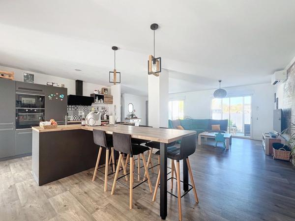 Maison à vendre 6 pièces PERIGNY (17)