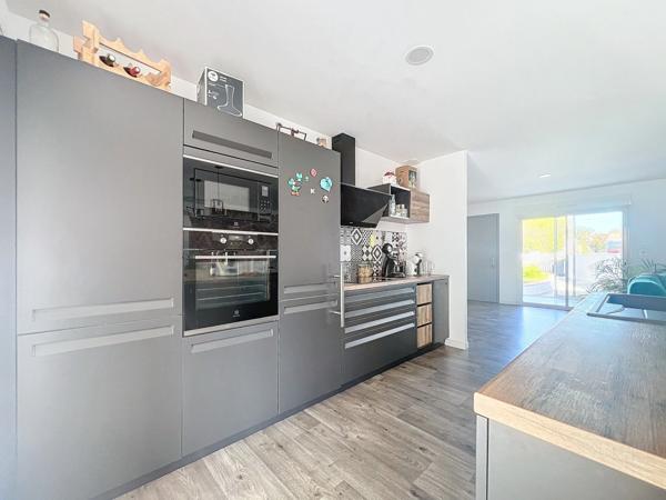 Maison à vendre 6 pièces PERIGNY (17)