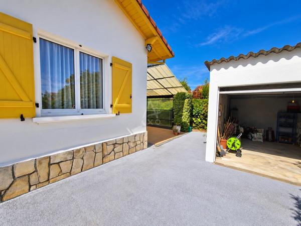 DAX – Maison de caractère de 112 m², architecture singulière et beau potentiel