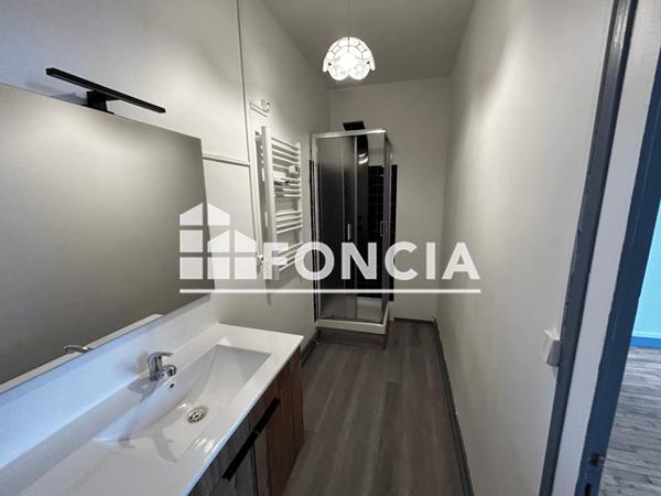 Location Appartement 3 pièces 66.44 m² - 9 RUE DE L'HOTEL DE VILLE Cozes 17120