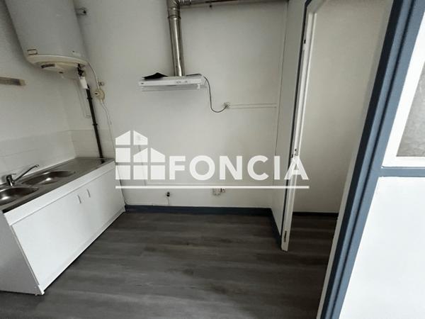 Location Appartement 3 pièces 66.44 m² - 9 RUE DE L'HOTEL DE VILLE Cozes 17120