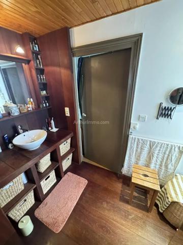 Vente                                                      Appartement
                        
                     2 pièces                      41 m2                     à Dinan