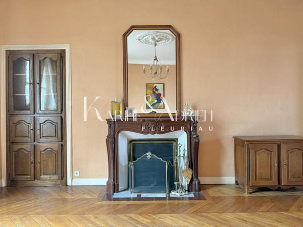 CHARME ET AUTHENTICITÉ POUR CETTE MAISON BOURGEOISE DE CENTRE VILLE