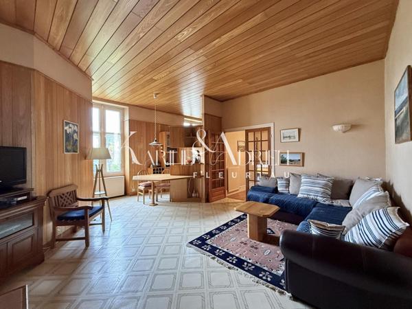 CHARME ET AUTHENTICITÉ POUR CETTE MAISON BOURGEOISE DE CENTRE VILLE