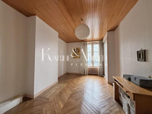 CHARME ET AUTHENTICITÉ POUR CETTE MAISON BOURGEOISE DE CENTRE VILLE