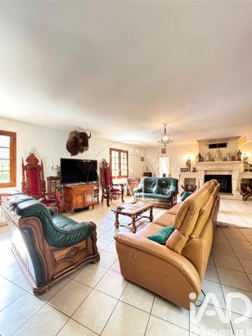 Maison à vendre 7 pièces 155 m² Verneuil-en-Halatte