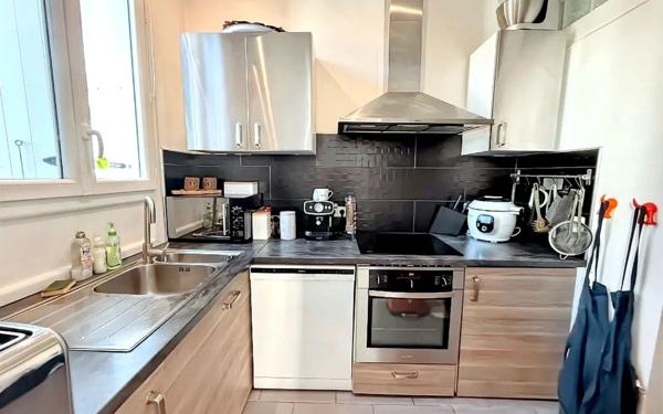 Appartement à vendre    3 pièces • 91,92 m2 Nîmes