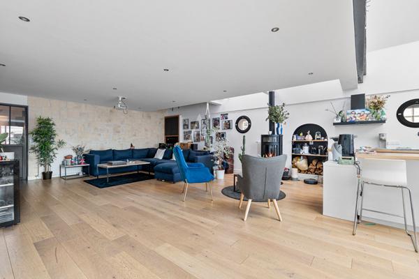 Suresnes (limite Puteaux) - Maison Loft de 208m² (232 m² au sol)