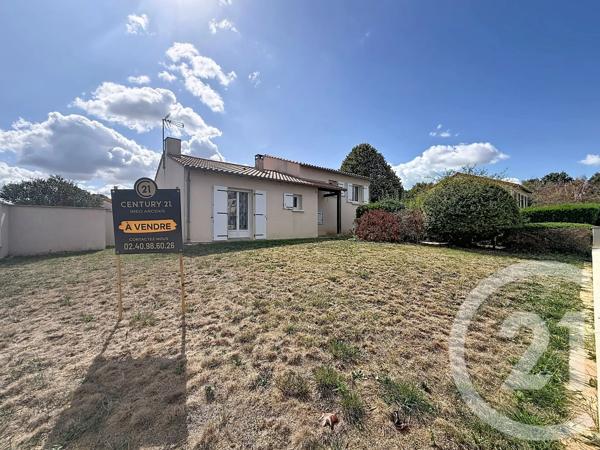 Maison à vendre  6 pièces - 94,52 m 2   MONTREVAULT SUR EVRE  - 49