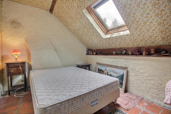 Exclusivité - Maison à rénover avec beaucoup de cachet à Combreux