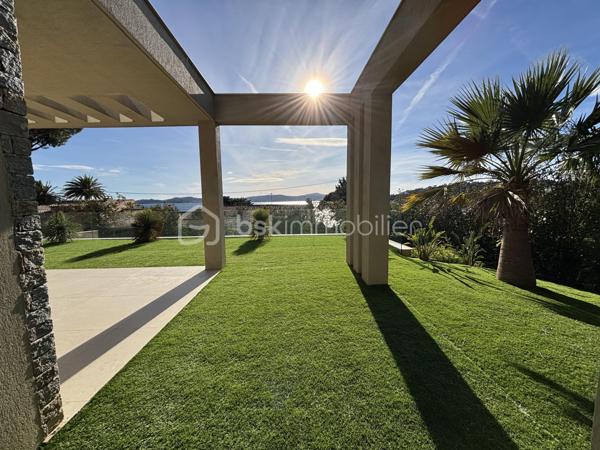 Maison contemporaine de 262,49 m²