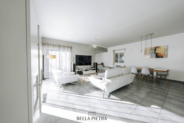 Grabels (34790) Maison contemporaine de plain-pied - Élégance, volumes et art de vivre à Grabels