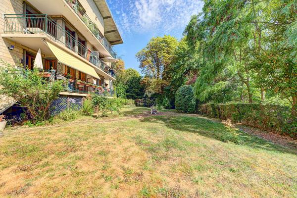 Appartement 4 pièces à vendre à Saint-Germain-en-Laye 420 000 € **  - Référence  18447