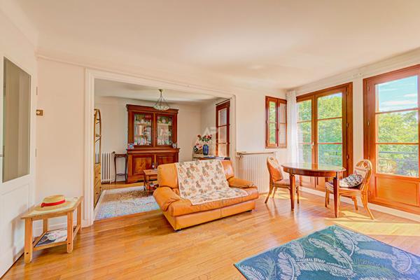 Appartement 4 pièces à vendre à Saint-Germain-en-Laye 420 000 € **  - Référence  18447