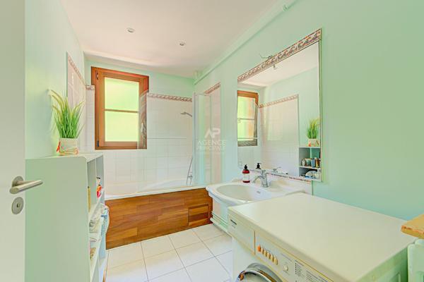 Appartement 4 pièces à vendre à Saint-Germain-en-Laye 420 000 € **  - Référence  18447