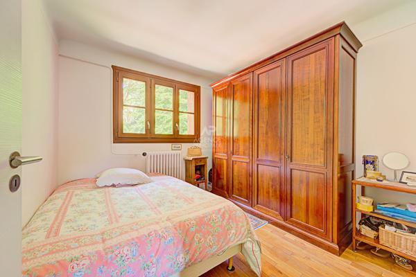 Appartement 4 pièces à vendre à Saint-Germain-en-Laye 420 000 € **  - Référence  18447