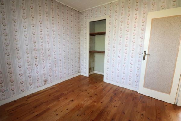 Maison 5 pièces 75m² secteur SAINT JEAN D'ANGELY (17)