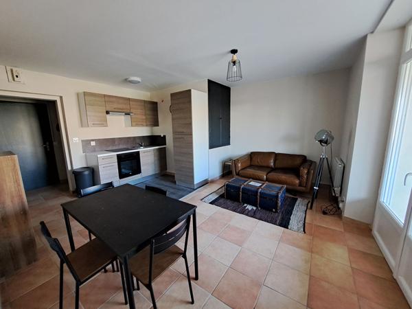 Appartement MEUBLE Villeneuve Sur Lot 2 pièce(s) avec balcon , Villeneuve sur lot