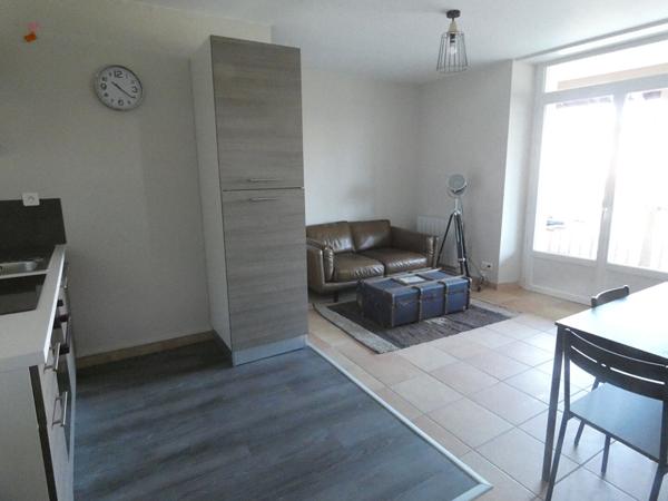 Appartement MEUBLE Villeneuve Sur Lot 2 pièce(s) avec balcon , Villeneuve sur lot