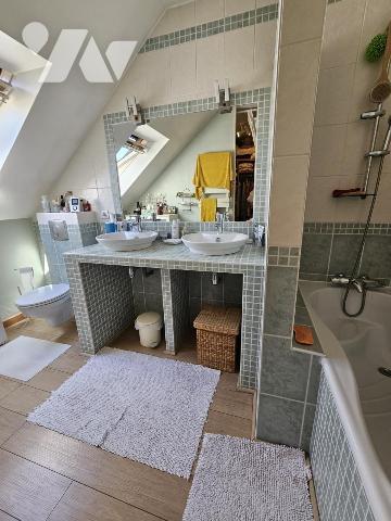 ORVAULT, maison 3 chambres, garage sur parcelle de 410m²