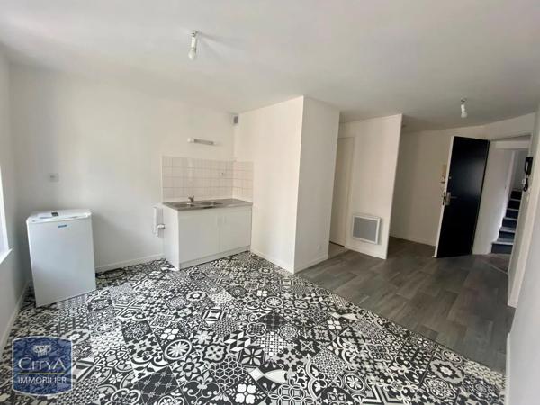 Appartement à louer 2 pièces 42.75m² Dieppe (76200)